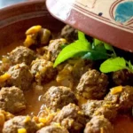Tajín de Kefta con Patatas Fritas