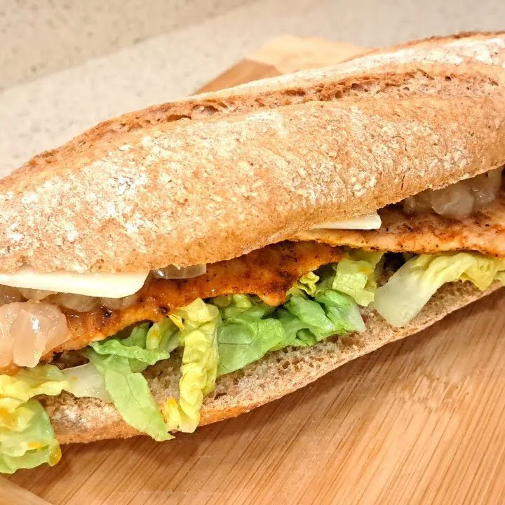 maxresdefault-2.jpg Bocadillo vegetal de pollo - Imagen 1